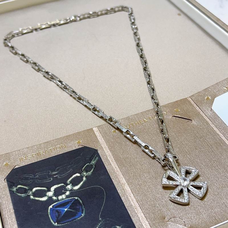 Bvlgari necklace  06yxh02